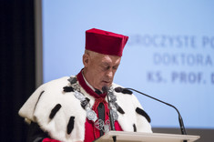 [FOTO] Ks. prof. Michał Heller doktorem honoris causa Politechniki Rzeszowskiej